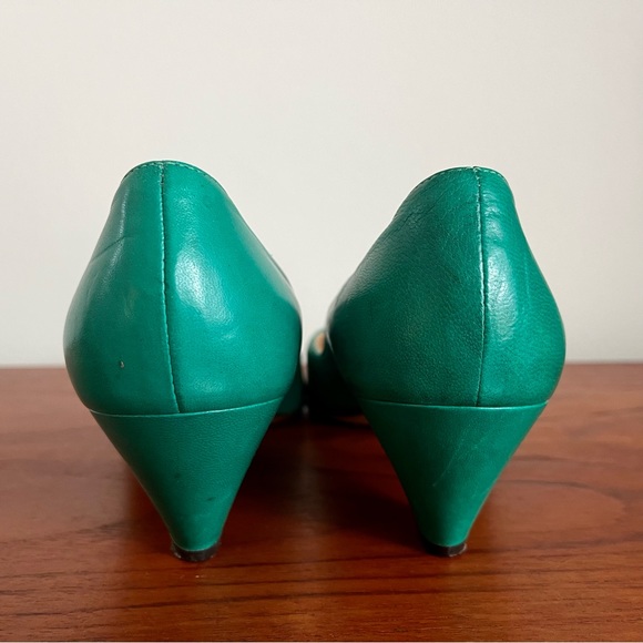 Vintage Casadei Green Kitten Heels - Picture 4 of 6
